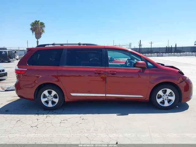 Toyota Sienna Le 8 Passenger 2017 5TDKZ3DC9HS817481 Image 14