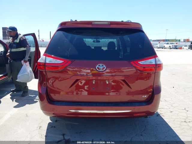 Toyota Sienna Le 8 Passenger 2017 5TDKZ3DC9HS817481 Image 17