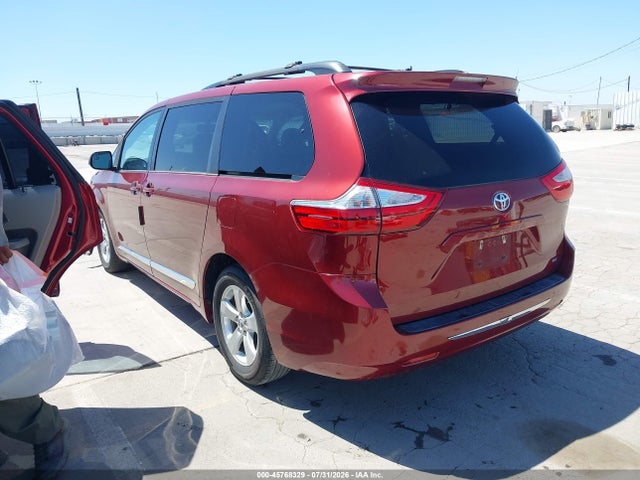 Toyota Sienna Le 8 Passenger 2017 5TDKZ3DC9HS817481 Image 3