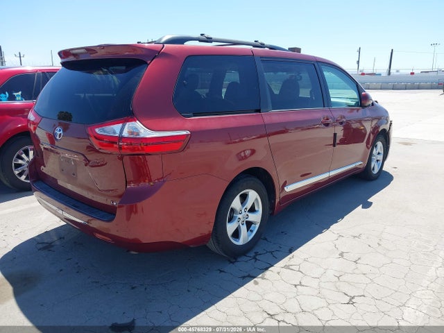 Toyota Sienna Le 8 Passenger 2017 5TDKZ3DC9HS817481 Image 4