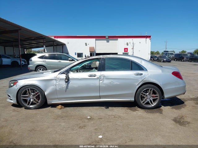 WDDUG8CB7FA109833 Mercedes-Benz S 550