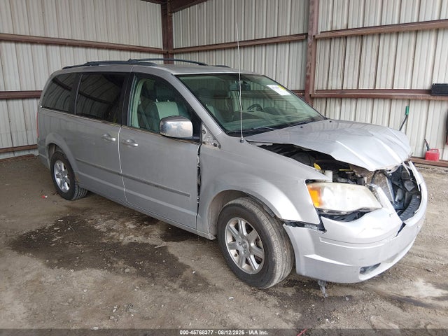 45768377 :رقم المزاد ، 2A4RR8D16AR494834 vin ، 2010 Chrysler Town & Country Touring Plus مزاد بيع