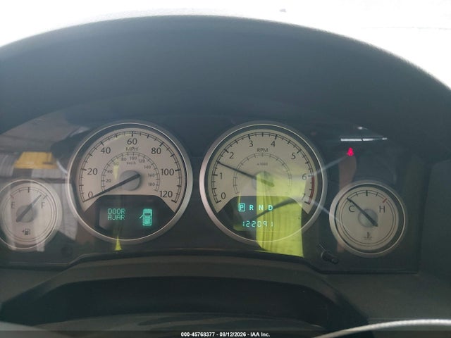 2010 Chrysler Town & Country Touring Plus მანქანა იყიდება აუქციონზე, vin: 2A4RR8D16AR494834, აუქციონის ნომერი: 45768377