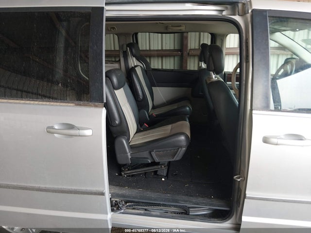2010 Chrysler Town & Country Touring Plus მანქანა იყიდება აუქციონზე, vin: 2A4RR8D16AR494834, აუქციონის ნომერი: 45768377