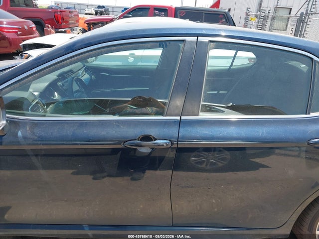 2018 Toyota Camry Se მანქანა იყიდება აუქციონზე, vin: 4T1B11HK7JU621923, აუქციონის ნომერი: 45768418