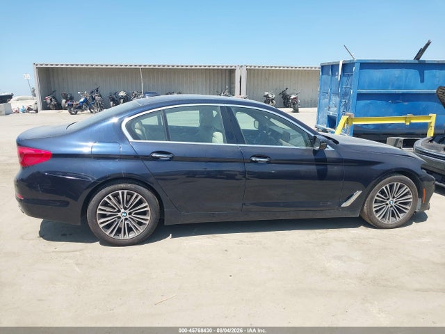 WBAJE5C32HG477960 BMW 540I