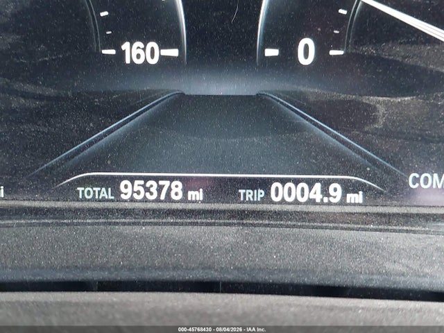 WBAJE5C32HG477960 BMW 540I