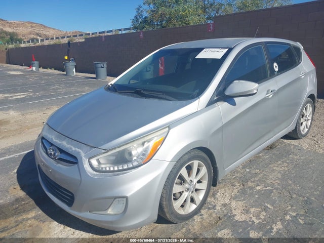 Hyundai ACCENT SE 2014 KMHCU5AE2EU141981 Image 2