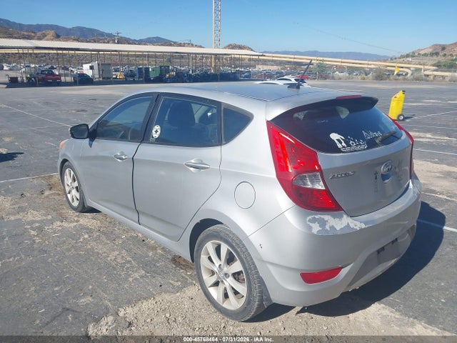 Hyundai ACCENT SE 2014 KMHCU5AE2EU141981 Image 3