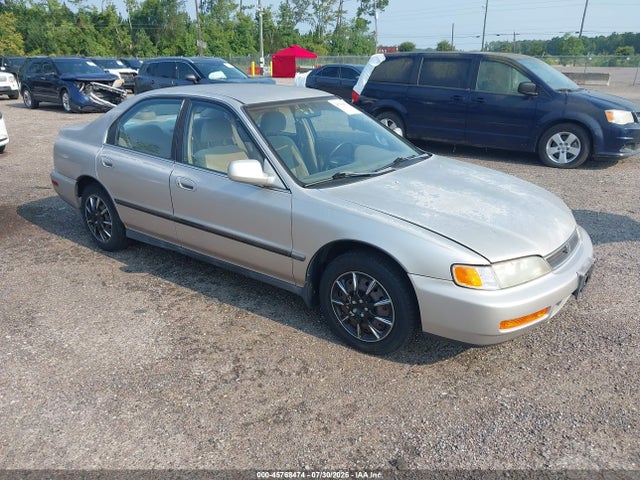 Продажа на аукционе авто 1997 Honda Accord Lx, vin: 1HGCD5638VA140817, номер лота: 45768474