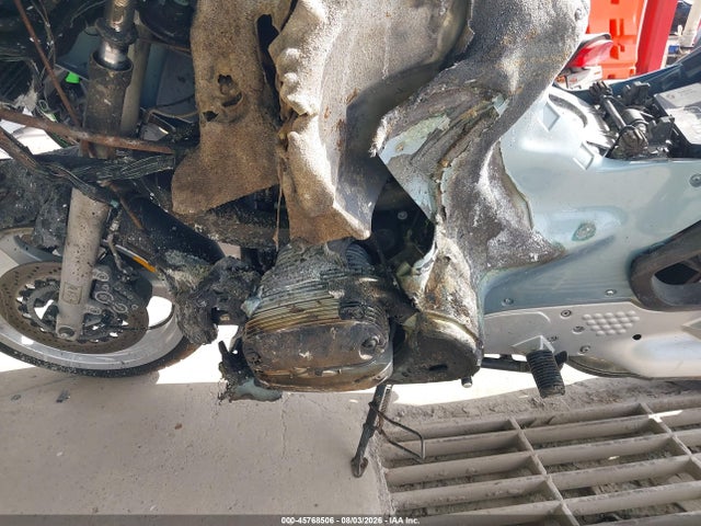45768506 :رقم المزاد ، WB10418A0YZC68030 vin ، 2000 Bmw R1100 Rt مزاد بيع