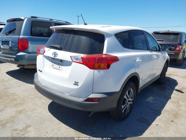 Toyota RAV4 LE 2015 2T3BFREV2FW361783 Image 4