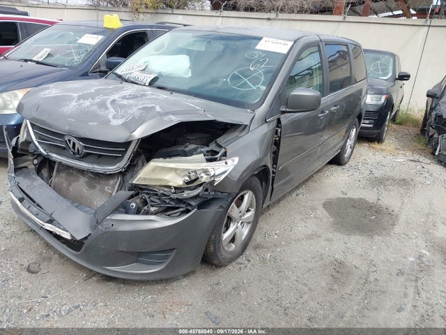 45768540 :رقم المزاد ، 2V4RW3D12AR263095 vin ، 2010 Volkswagen Routan Se مزاد بيع