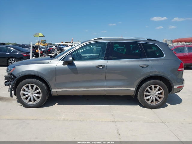 WVGEF9BP0GD012893 Volkswagen Touareg Sport W/technology