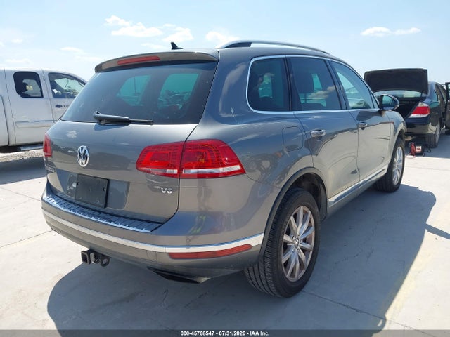 WVGEF9BP0GD012893 Volkswagen Touareg Sport W/technology