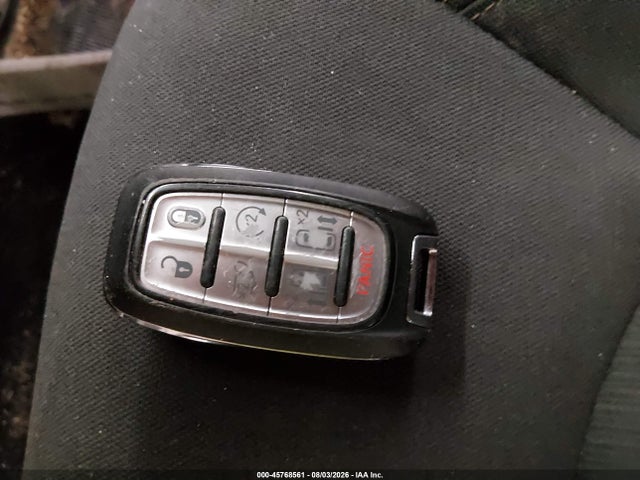 2019 Chrysler Pacifica Touring Plus მანქანა იყიდება აუქციონზე, vin: 2C4RC1FGXKR598146, აუქციონის ნომერი: 45768561