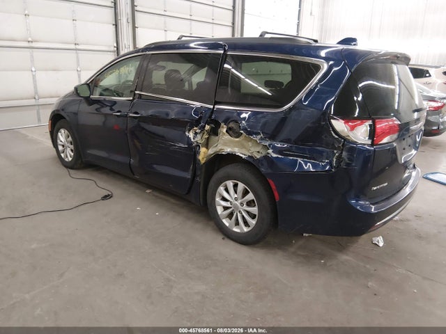 2019 Chrysler Pacifica Touring Plus მანქანა იყიდება აუქციონზე, vin: 2C4RC1FGXKR598146, აუქციონის ნომერი: 45768561