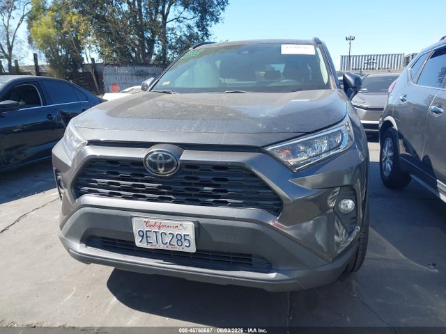2020 Toyota Rav4 Xle მანქანა იყიდება აუქციონზე, vin: 2T3W1RFV4LC045457, აუქციონის ნომერი: 45768587