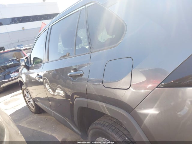2020 Toyota Rav4 Xle მანქანა იყიდება აუქციონზე, vin: 2T3W1RFV4LC045457, აუქციონის ნომერი: 45768587
