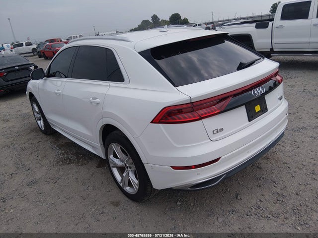2022 Audi Q8 Premium 55 Tfsi Quattro Tiptronic მანქანა იყიდება აუქციონზე, vin: WA1AVBF11ND026635, აუქციონის ნომერი: 45768599