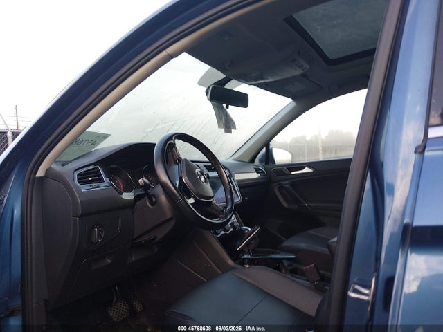 Продажа на аукционе авто 2018 Volkswagen Tiguan 2.0t Se/2.0t Sel, vin: 3VV3B7AX9JM166397, номер лота: 45768608