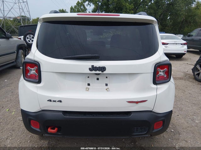 Продажа на аукционе авто 2015 Jeep Renegade Trailhawk, vin: ZACCJBCT0FPB52597, номер лота: 45768618