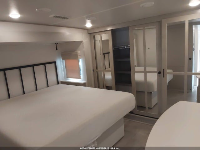 45768629 :رقم المزاد ، 4X4FCMF22N6013641 vin ، 2022 Forest River Columbus C M-299rlc مزاد بيع