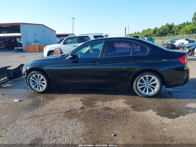 45768664 :رقم المزاد ، WBA8E1G35HNU15451 vin ، 2017 Bmw 320i مزاد بيع