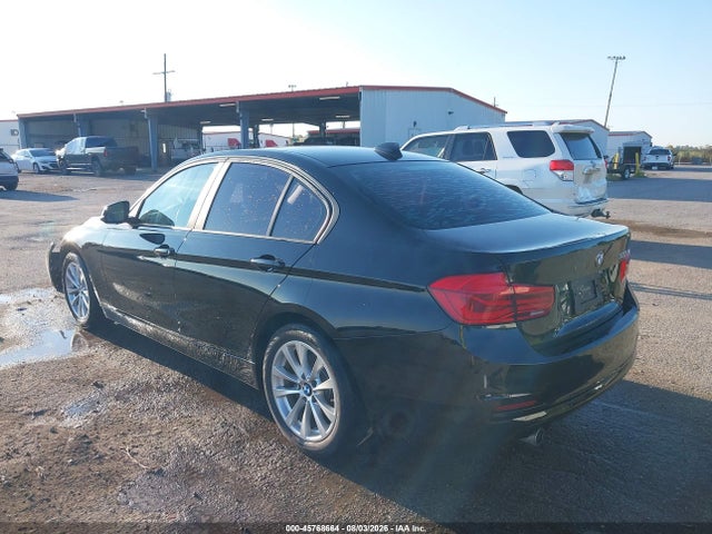 45768664 :رقم المزاد ، WBA8E1G35HNU15451 vin ، 2017 Bmw 320i مزاد بيع