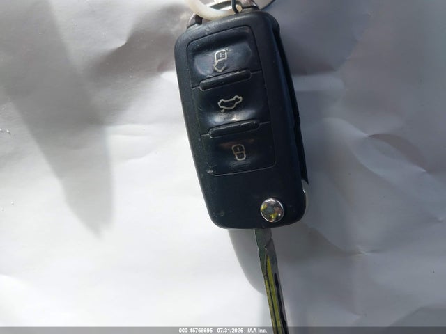 2011 Volkswagen Tiguan S მანქანა იყიდება აუქციონზე, vin: WVGAV7AX4BW525732, აუქციონის ნომერი: 45768695