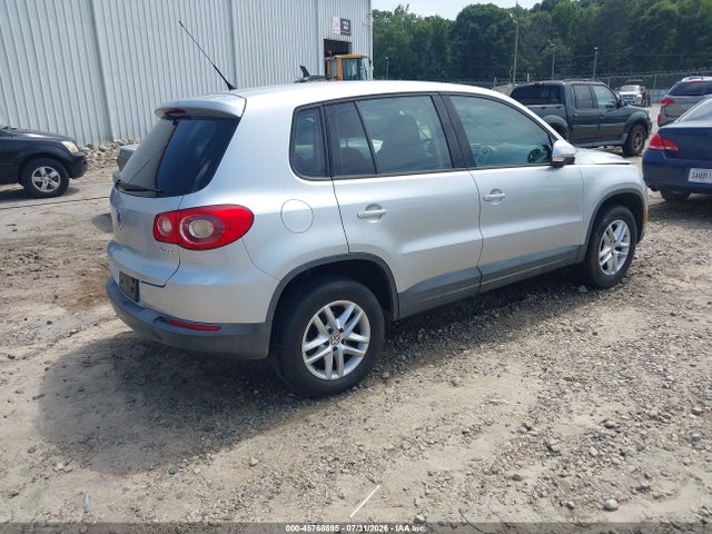 2011 Volkswagen Tiguan S მანქანა იყიდება აუქციონზე, vin: WVGAV7AX4BW525732, აუქციონის ნომერი: 45768695