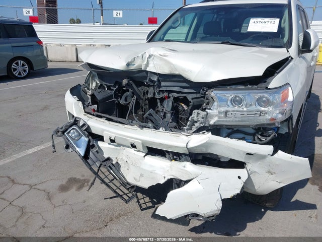 JTMCY7AJ3J4070396 Toyota Land Cruiser V8