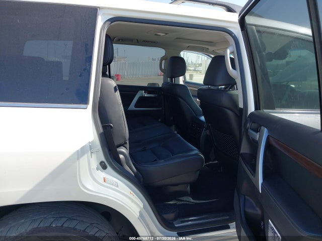 JTMCY7AJ3J4070396 Toyota Land Cruiser V8