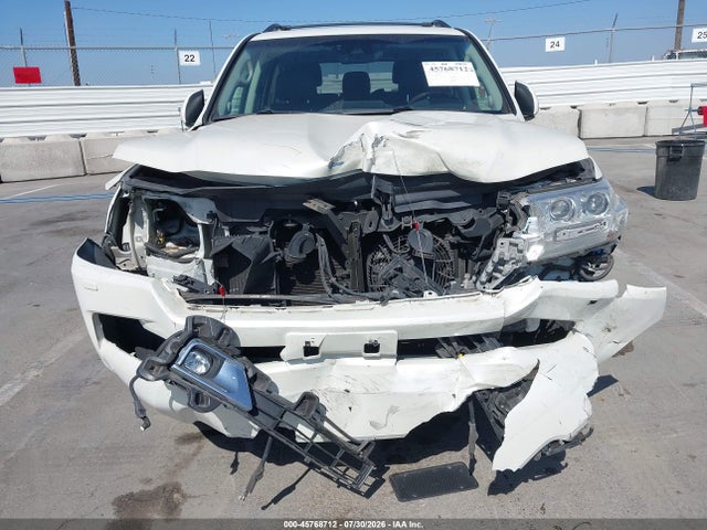 JTMCY7AJ3J4070396 Toyota Land Cruiser V8