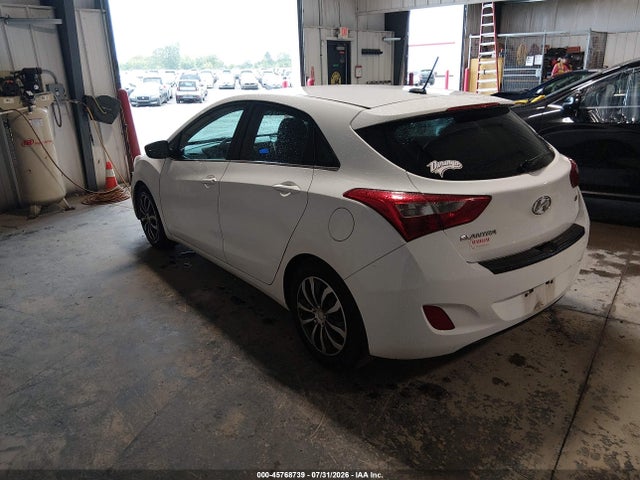 2016 Hyundai Elantra Gt მანქანა იყიდება აუქციონზე, vin: KMHD35LHXGU326085, აუქციონის ნომერი: 45768739