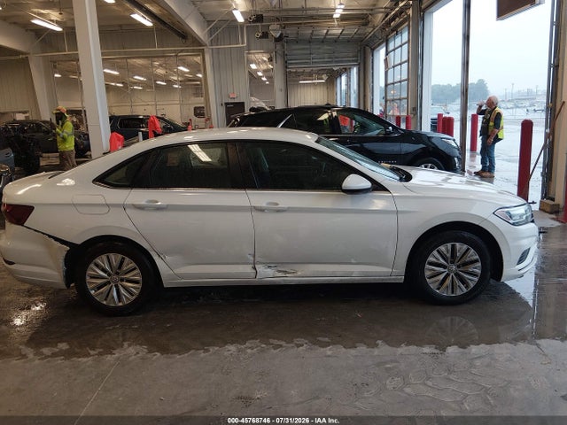 45768746 :رقم المزاد ، 3VWN57BU2LM073191 vin ، 2020 Volkswagen Jetta 1.4t R-line/1.4t S مزاد بيع