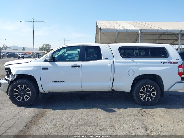 5TFUY5F18GX525834 Toyota Tundra Sr5 5.7l V8