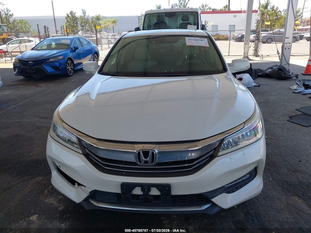 1HGCR3F97GA011190 Honda Accord Touring