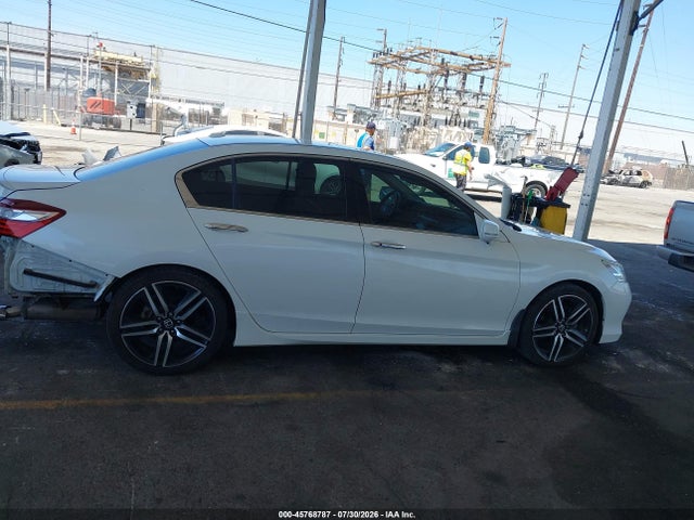 1HGCR3F97GA011190 Honda Accord Touring