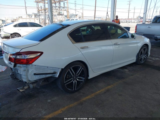 1HGCR3F97GA011190 Honda Accord Touring