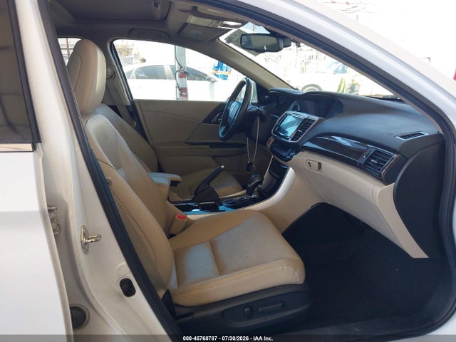 1HGCR3F97GA011190 Honda Accord Touring