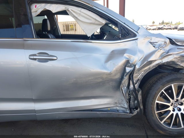 Toyota Highlander Se 2017 5TDJZRFH8HS478297 Image 18