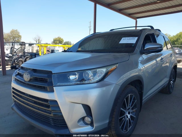 Toyota Highlander Se 2017 5TDJZRFH8HS478297 Image 2