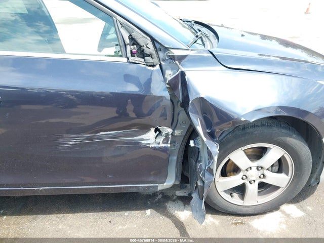 1G1PC5SBXF7184437 Chevrolet Cruze 1lt Auto