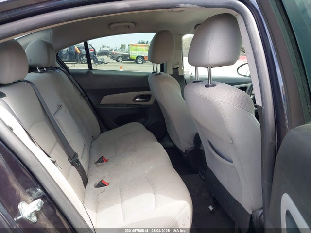 1G1PC5SBXF7184437 Chevrolet Cruze 1lt Auto