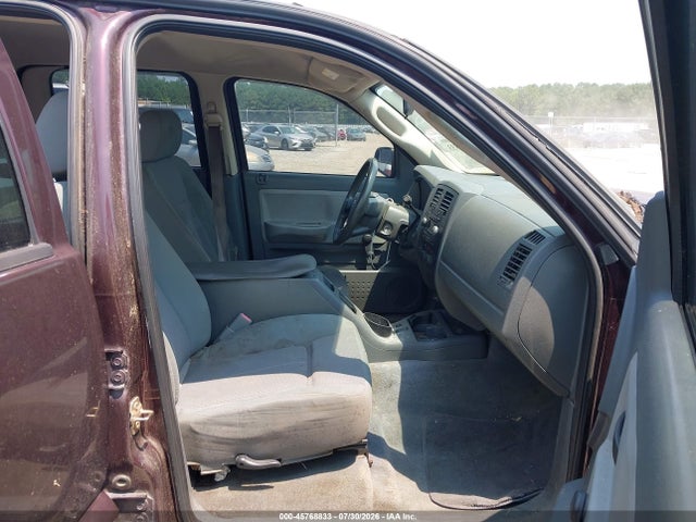 45768833 :رقم المزاد ، 1D7HE28N25S321930 vin ، 2005 Dodge Dakota St مزاد بيع