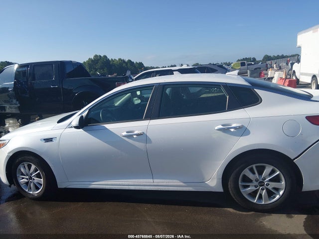 Продажа на аукционе авто 2016 Kia Optima Lx, vin: 5XXGT4L30GG033124, номер лота: 45768845