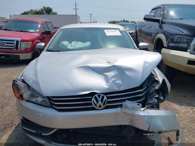 Продажа на аукционе авто 2015 Volkswagen Passat 1.8t S, vin: 1VWAT7A32FC014726, номер лота: 45768913