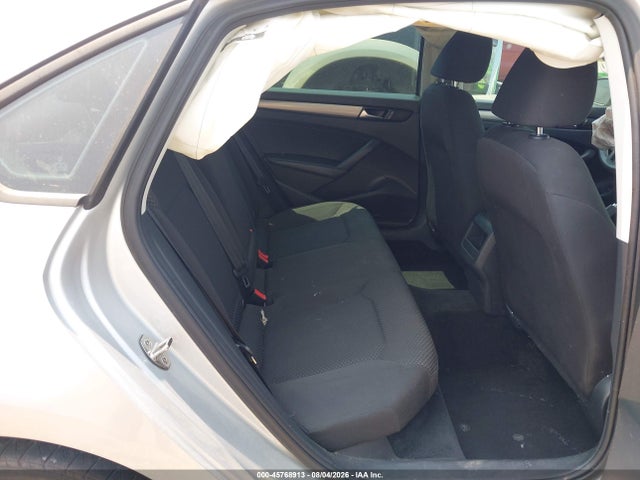 Продажа на аукционе авто 2015 Volkswagen Passat 1.8t S, vin: 1VWAT7A32FC014726, номер лота: 45768913