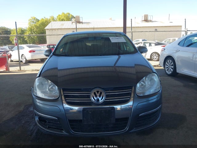 Продаж на аукціоні авто 2010 Volkswagen Jetta Limited Edition, vin: 3VWAZ7AJXAM100273, номер лоту: 45768915
